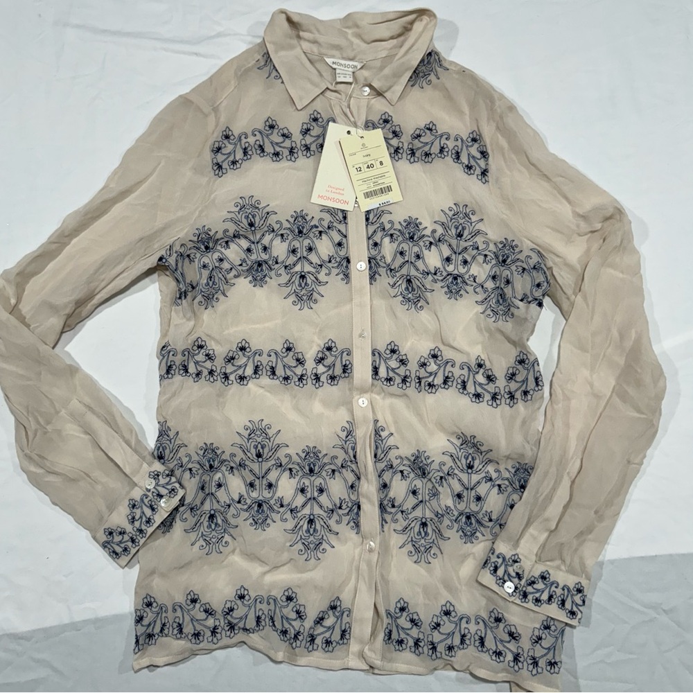 Women’s Button Down Dress Shirt-NWT